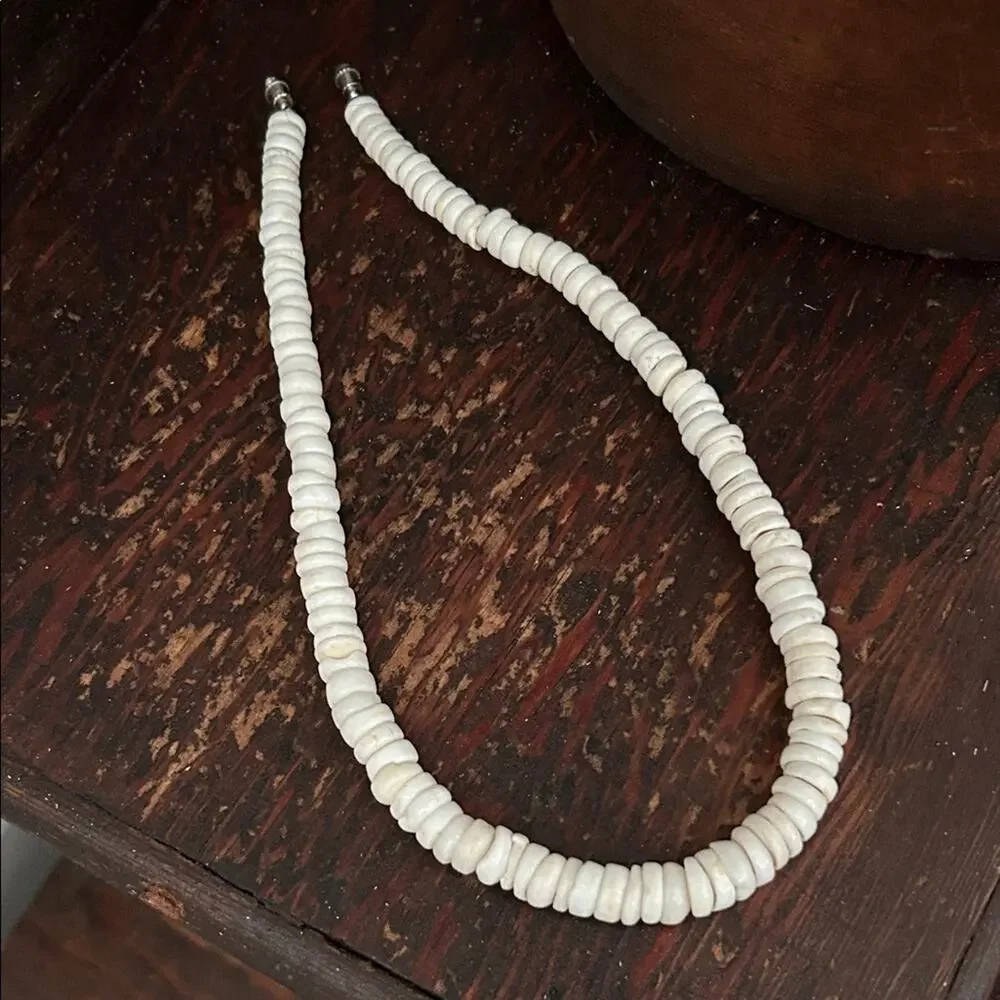 Vintage Hawaiian Puka Shell Necklace with Nickel Toned Barrel Clasp